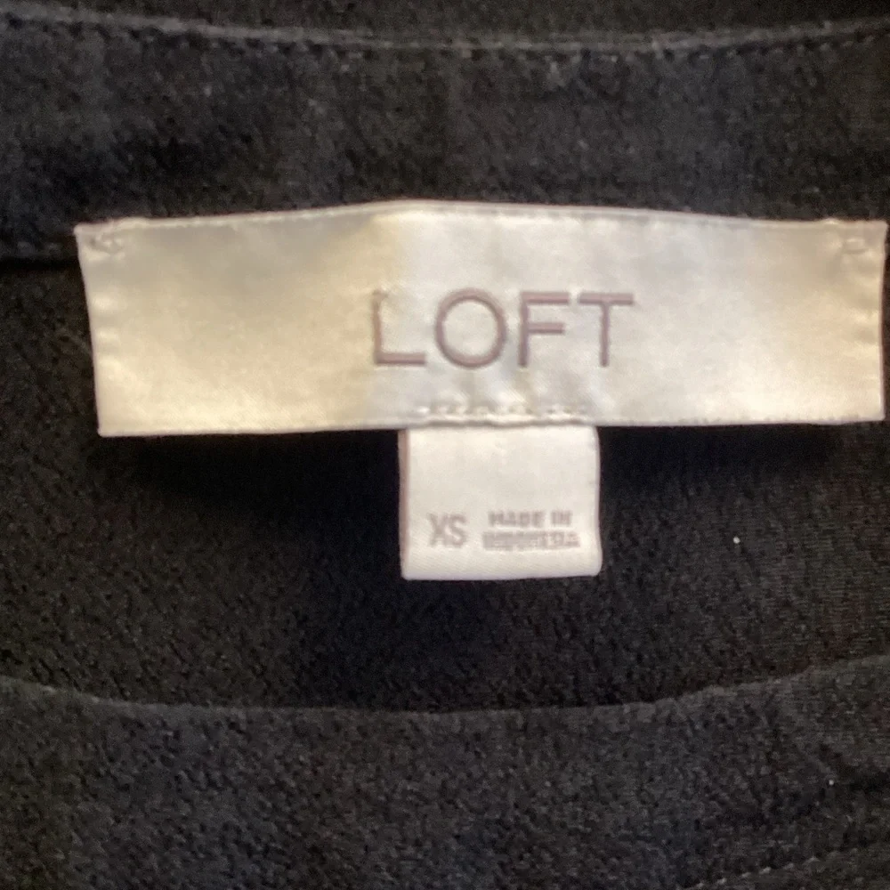 LOFT Black Puff Short Sleeve Blouse Sz XS - Picture 6 of 11